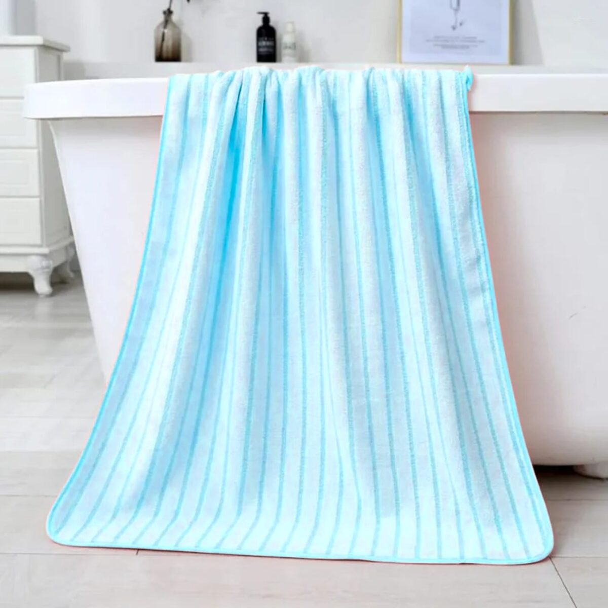 Elegant Striped Absorbent Bathing Towel - Image 3